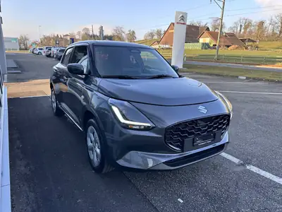 Suzuki Swift 2024 — Citadine agile et économe en mild-hybrid — côté