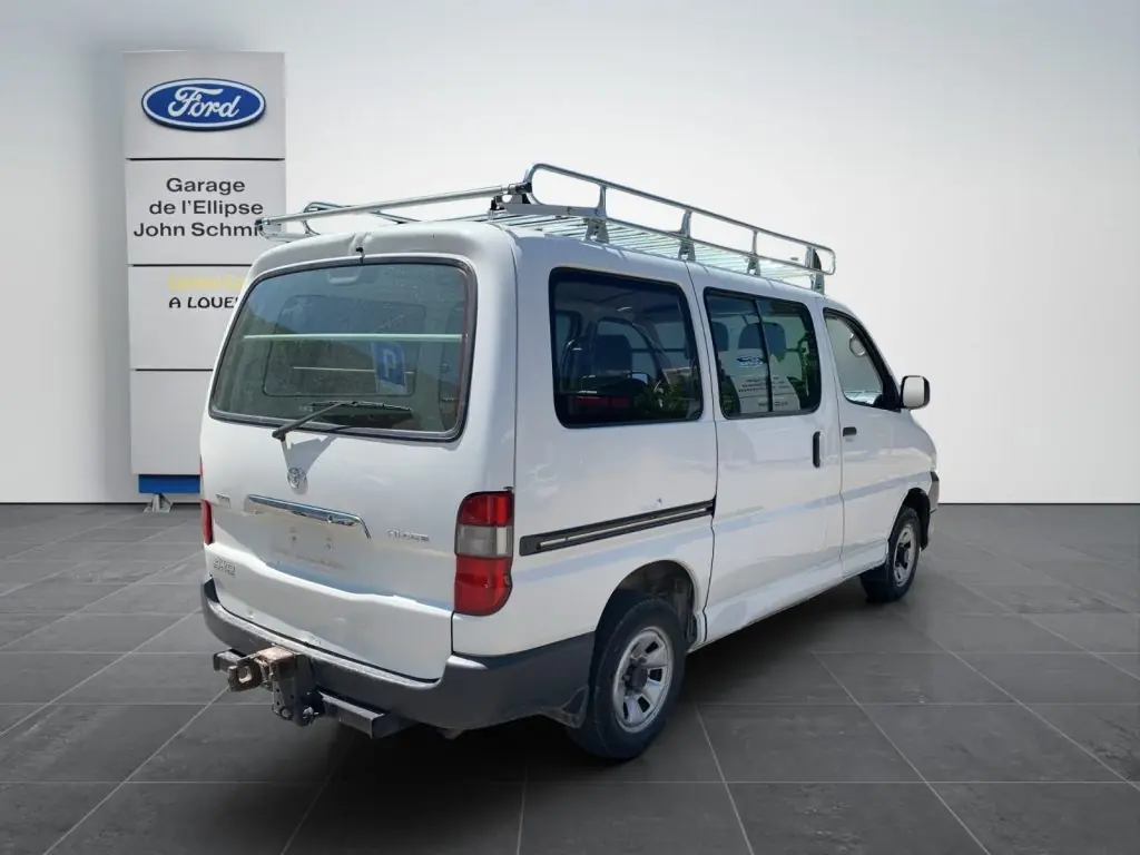 Toyota Hiace 2013 occasion Moutier — 3