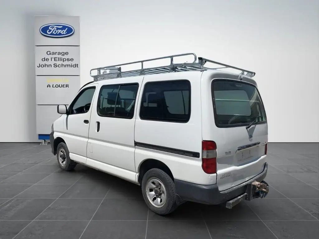Toyota Hiace 2013 occasion Moutier — 2