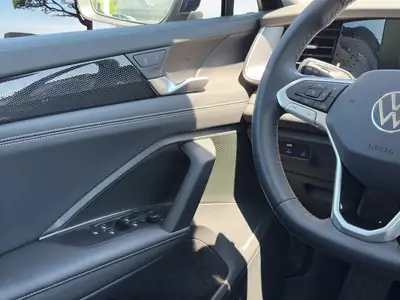 VW Tayron Diesel 7-Places — SUV spacieux avec traction intégrale et équipements premium — Miniatura 16
