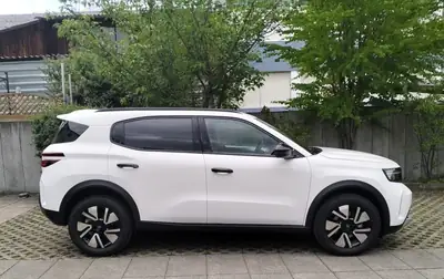 Opel Frontera 2026 — SUV 7 places hybride léger, très bas kilométrage — Miniature 7