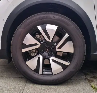 Opel Frontera 2026 — SUV 7 places hybride léger, très bas kilométrage — Miniature 8