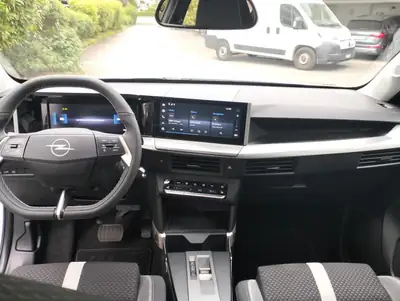 Opel Frontera 2026 — SUV 7 places hybride léger, très bas kilométrage — Miniature 9