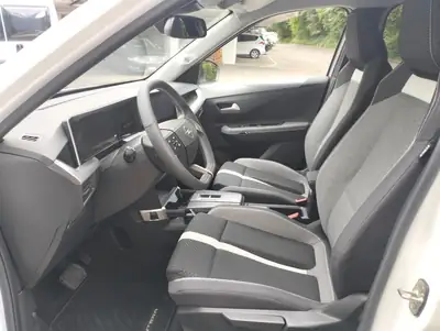 Opel Frontera 2026 — SUV 7 places hybride léger, très bas kilométrage — Miniature 10