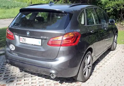 BMW F45 Active Tourer Diesel 2018 — Monospace polyvalent, entretien impeccable, 4RM intégrale — côté