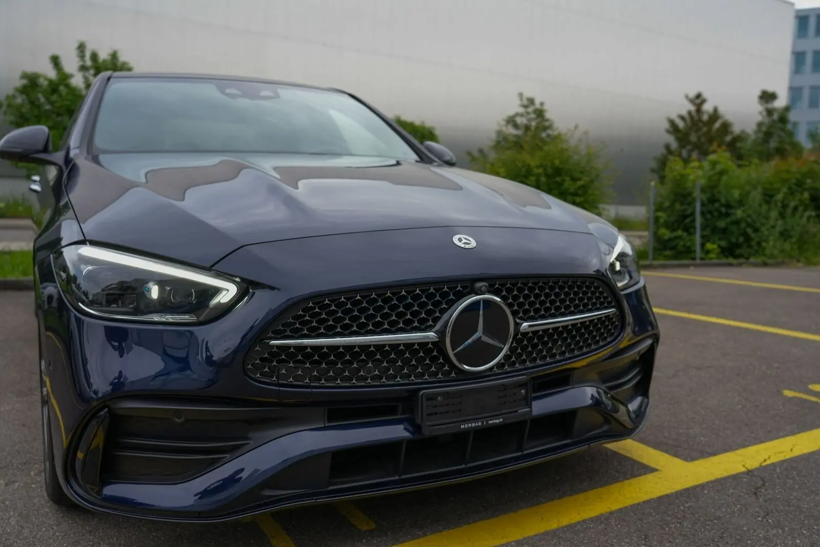 Mercedes-Benz C 220 Hybrid Diesel 2022 — Berline Premium, Seulement 20'000 km — vue extérieure