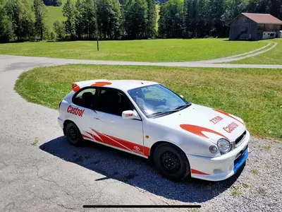 Toyota Corolla 1999 — Berline compacte fiable, révisée et contrôle technique à jour — fianco