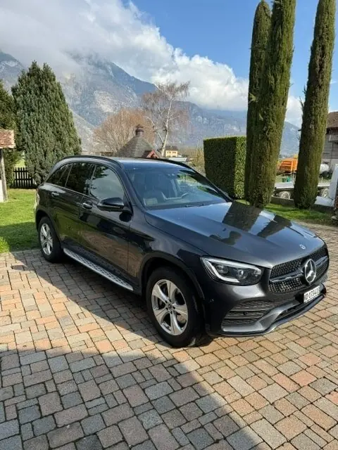 Mercedes-Benz GLC 300 Hybrid — SUV premium 333 ch, seulement 57'500 km — vue extérieure