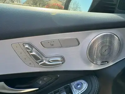 Mercedes-Benz GLC 300 Hybrid — SUV premium 333 ch, seulement 57'500 km — tableau de bord
