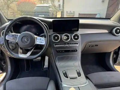 Mercedes-Benz GLC 300 Hybrid — SUV premium 333 ch, seulement 57'500 km — intérieur