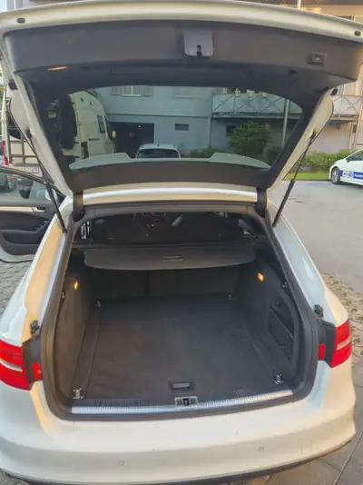 Audi A4 Avant 2015 — Break diesel automatique, 190 ch spacieux — Miniatura 10