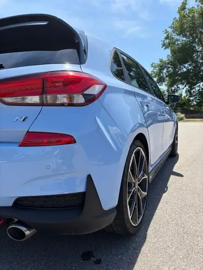 Hyundai i30 N Performance 275 ch — Sportive affûtée, toit panoramique, révision à jour — détail