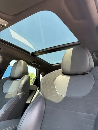 Hyundai i30 N Performance 275 ch — Sportive affûtée, toit panoramique, révision à jour — Miniature 12