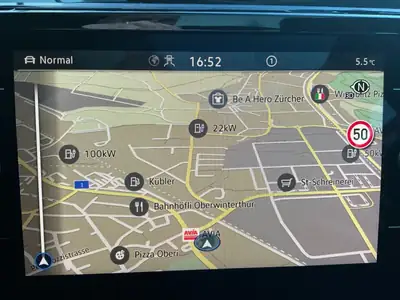 VW Touran 2025 — Monospace 7 places avec toit panoramique et assistances intelligentes — Miniature 15