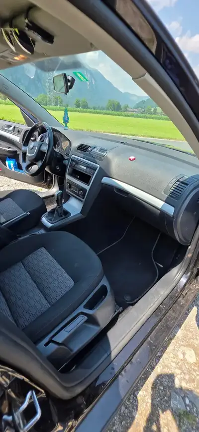 Skoda Octavia Break 160 ch — Familiale robuste, entretien régulier, 143 000 km — cruscotto