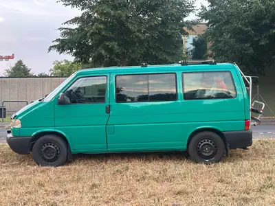 VW T4 2001 — Camping-car aménagé, 340'000 km, expert juin 2026 — fianco