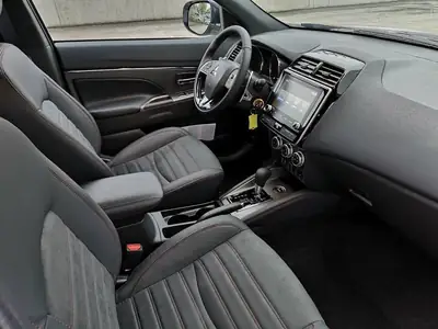 Mitsubishi ASX 2.0 Allrad 2020 — SUV compact robuste, boîte auto, 69 500 km — Miniature 7