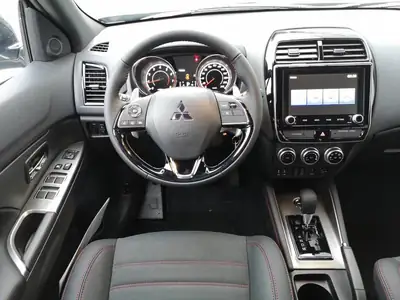 Mitsubishi ASX 2.0 Allrad 2020 — SUV compact robuste, boîte auto, 69 500 km — Miniature 8