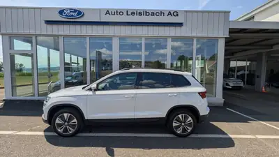 Skoda Karoq 2023 — SUV compact fiable, 76 500 km, transmission automatique — tableau de bord