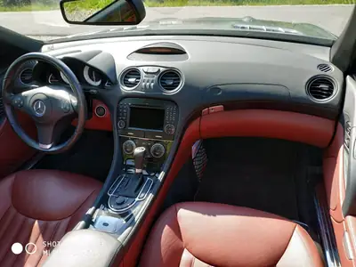 Mercedes-Benz SL 350 — Cabriolet élégant, toit panoramique rare, entretien impeccable — dettaglio