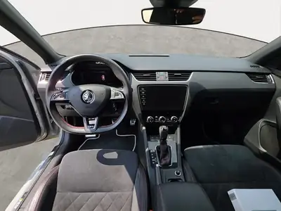 Skoda Octavia Break 290 ch — Break sportif transformé, entretien irréprochable — Miniatur 10