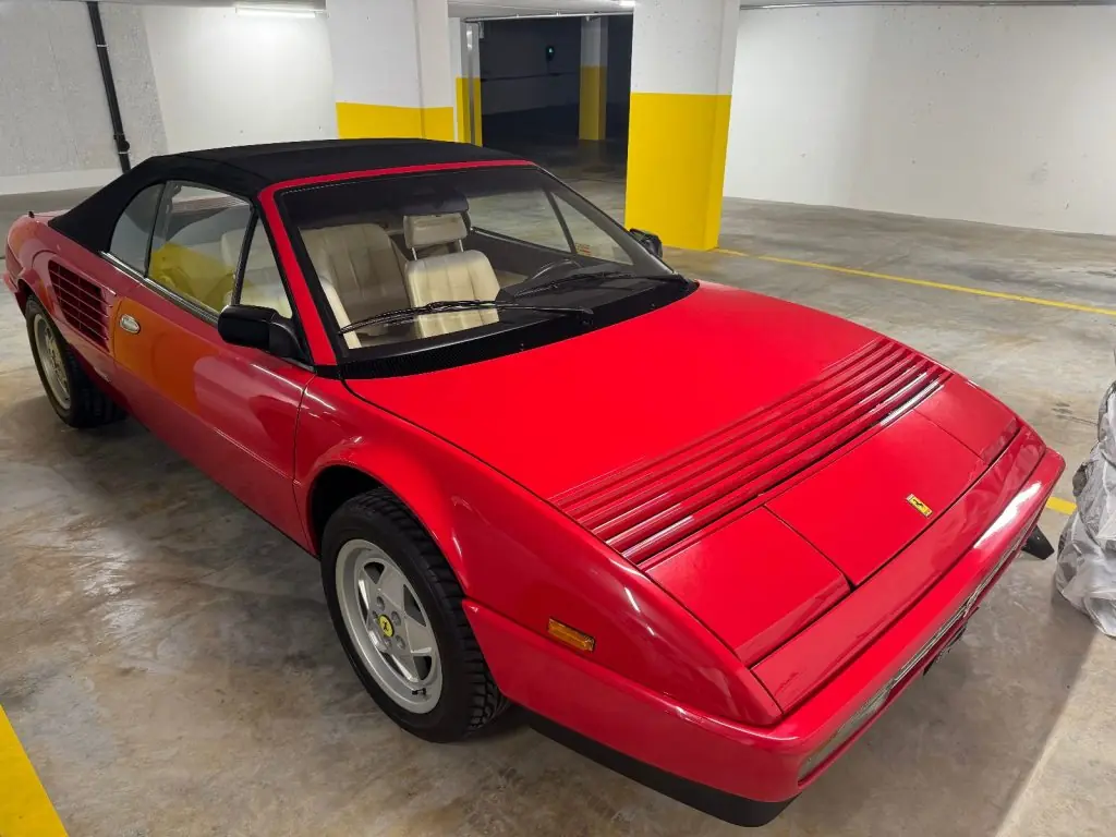 Ferrari Mondial 3.2 1986 — Cabriolet légendaire, cuir intégral, état d'origine exceptionnel — Außenansicht