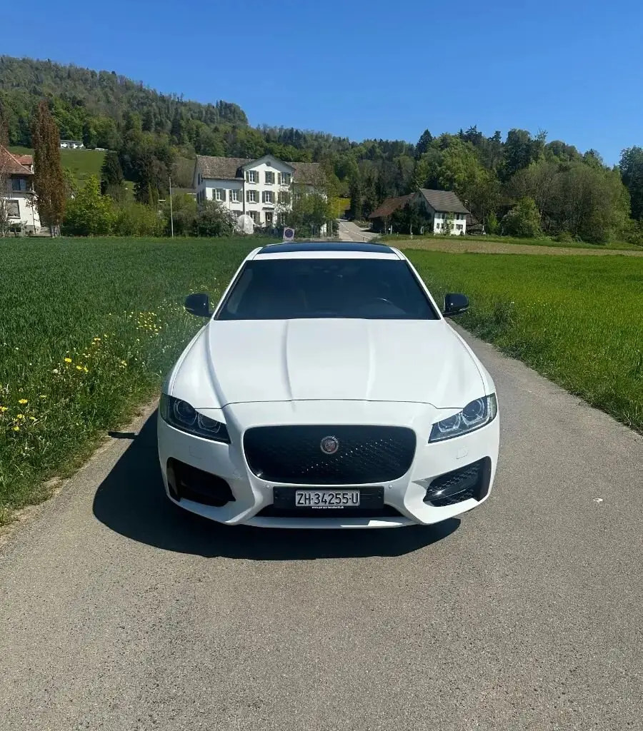 Jaguar XF 2018 occasion Fischenthal — 4