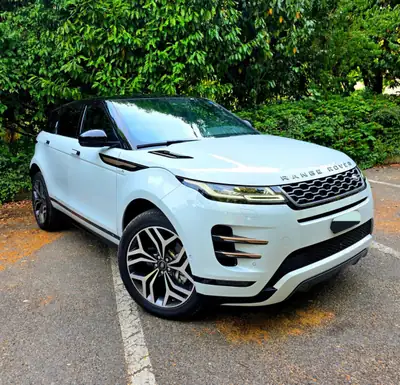 Range Rover Evoque P250 AWD — Hybride essence 250ch, toit panoramique, 70.000 km — Außenansicht