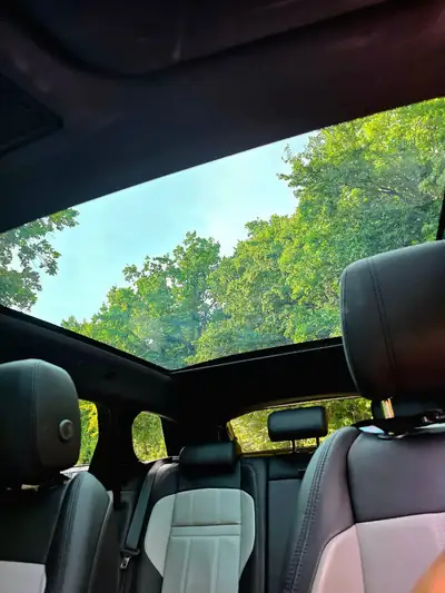 Range Rover Evoque P250 AWD — Hybride essence 250ch, toit panoramique, 70.000 km — Detail