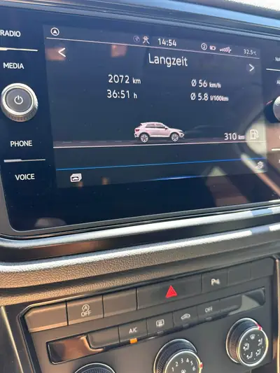 VW T-Roc 2021 — SUV compact blanc bien entretenu, frelaté MFK + pneus neufs — Miniatur 10