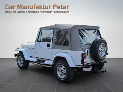 Jeep Wrangler Laredo 1992 — Légendaire 4x4 avec moteur 6 cylindres et faible kilométrage — arrière