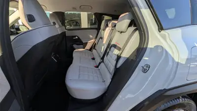 Citroën C5 Aircross Plug-in Hybrid — SUV 7 places, 226 ch, quasi neuf — Miniature 8