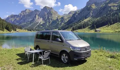 VW T6 Multivan Diesel 150 PS — Monospace 7 places, full équipé, 200'000 km — vue extérieure