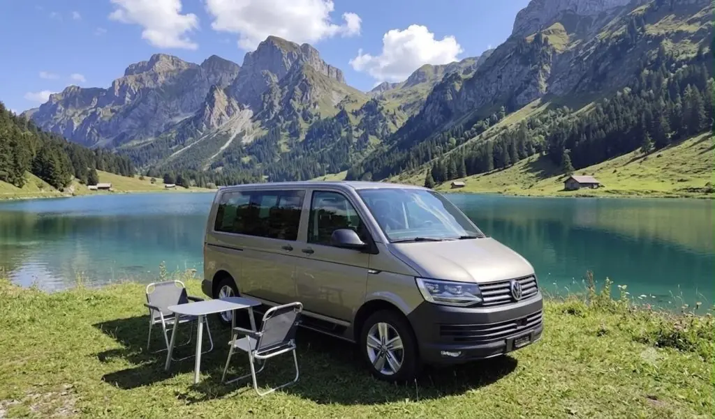 VW T6 Multivan Diesel 150 PS — Monospace 7 places, full équipé, 200'000 km — vue extérieure
