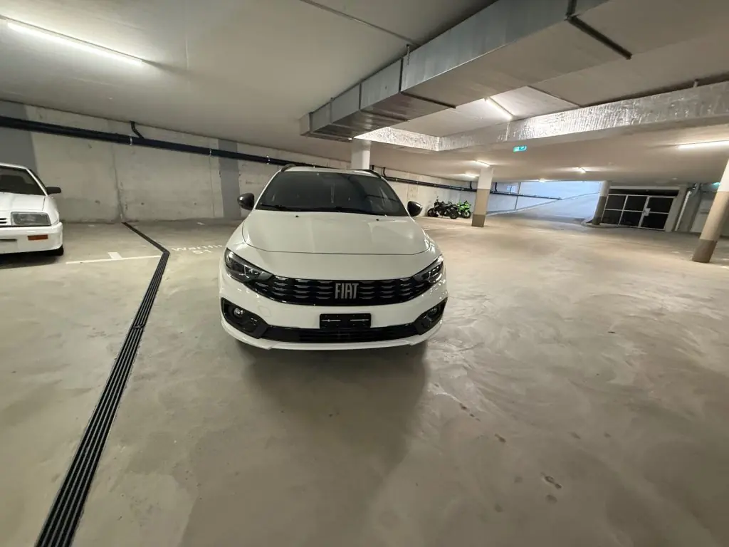 Fiat Tipo Break 2023 — Polyvalence familiale, 6500 km seulement — vista esterna