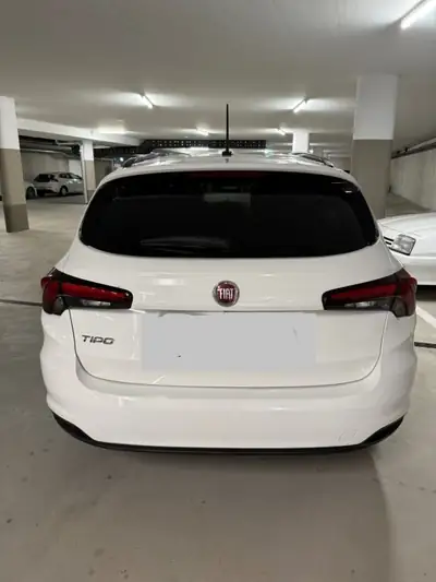 Fiat Tipo Break 2023 — Polyvalence familiale, 6500 km seulement — cruscotto