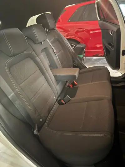 Fiat Tipo Break 2023 — Polyvalence familiale, 6500 km seulement — Miniatura 12