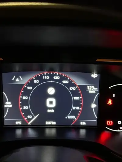 Fiat Tipo Break 2023 — Polyvalence familiale, 6500 km seulement — Miniatura 10