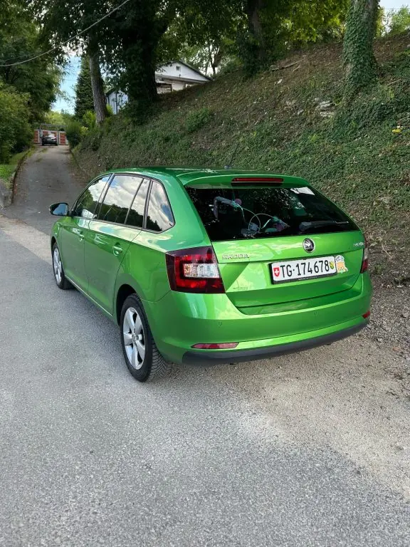 Skoda Rapid Break 2015 — Familiale pratique, essence fiable 114'000 km — Außenansicht