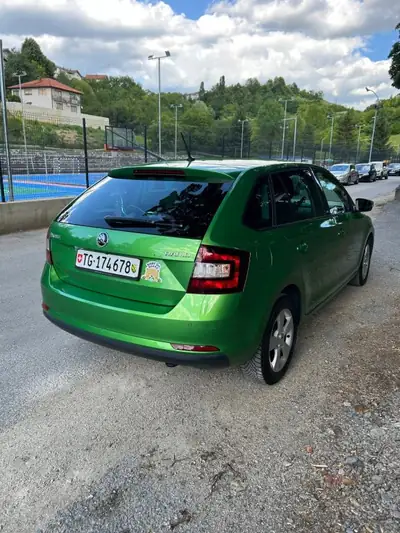 Skoda Rapid Break 2015 — Familiale pratique, essence fiable 114'000 km — Seitenansicht