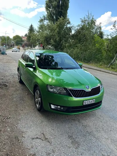 Skoda Rapid Break 2015 — Familiale pratique, essence fiable 114'000 km — Innenraum