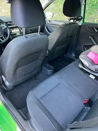 Skoda Rapid Break 2015 — Familiale pratique, essence fiable 114'000 km — Detail