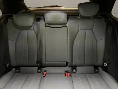Audi Q4 E-Tron — SUV électrique 265 ch, 37 500 km seulement — Miniature 11