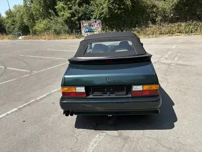 SAAB 900 Cabriolet 1992 — Roadster suédois légendaire, 175 ch dynamiques — fianco