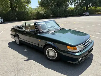 SAAB 900 Cabriolet 1992 — Roadster suédois légendaire, 175 ch dynamiques — interni