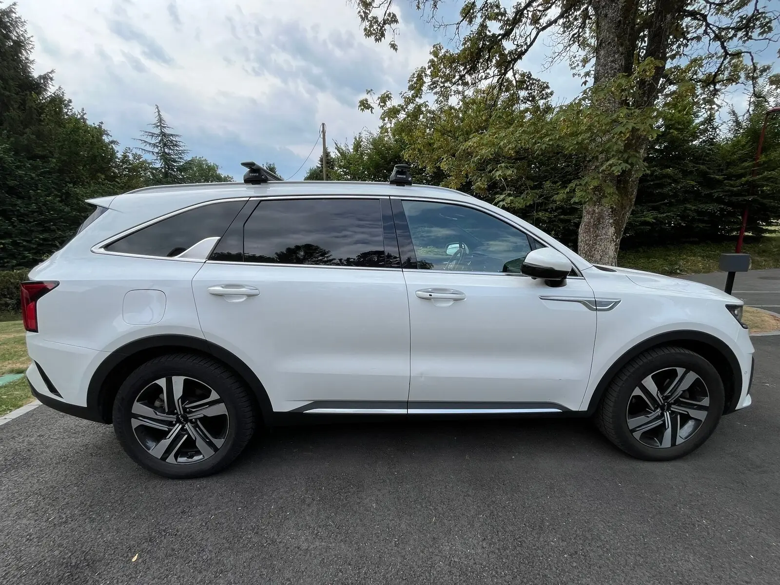 Kia Sorento 2022 — SUV 7 places hybride essence, 75'000 km, toutes routes