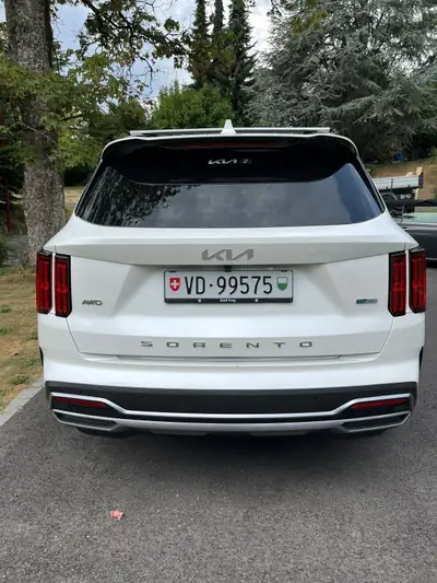 Kia Sorento 2022 — SUV 7 places hybride essence, 75'000 km, toutes routes — intérieur
