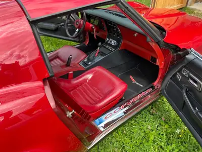 Chevrolet Corvette C3 1980 — Légendaire coupé sport, 69'000 km, état exceptionnel — Miniatur 11