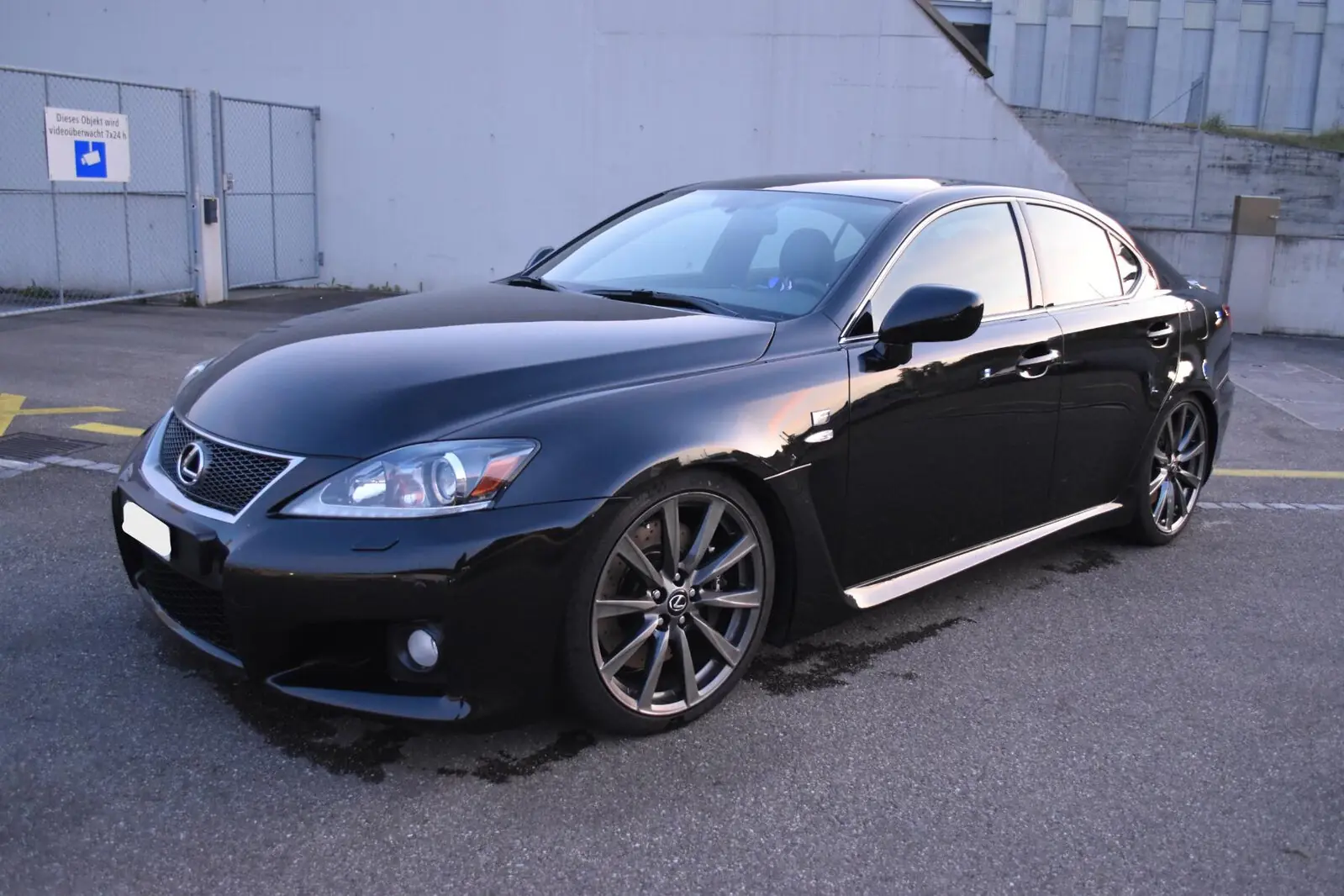 Lexus IS 423 ch — Berline sport V8, édition Narukami exclusive avec 79'000 km — Außenansicht