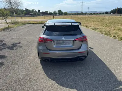 Mercedes-AMG A 45 S 4MATIC+ 2020 — Berline sportive 421 ch, état d'exception — Heckansicht